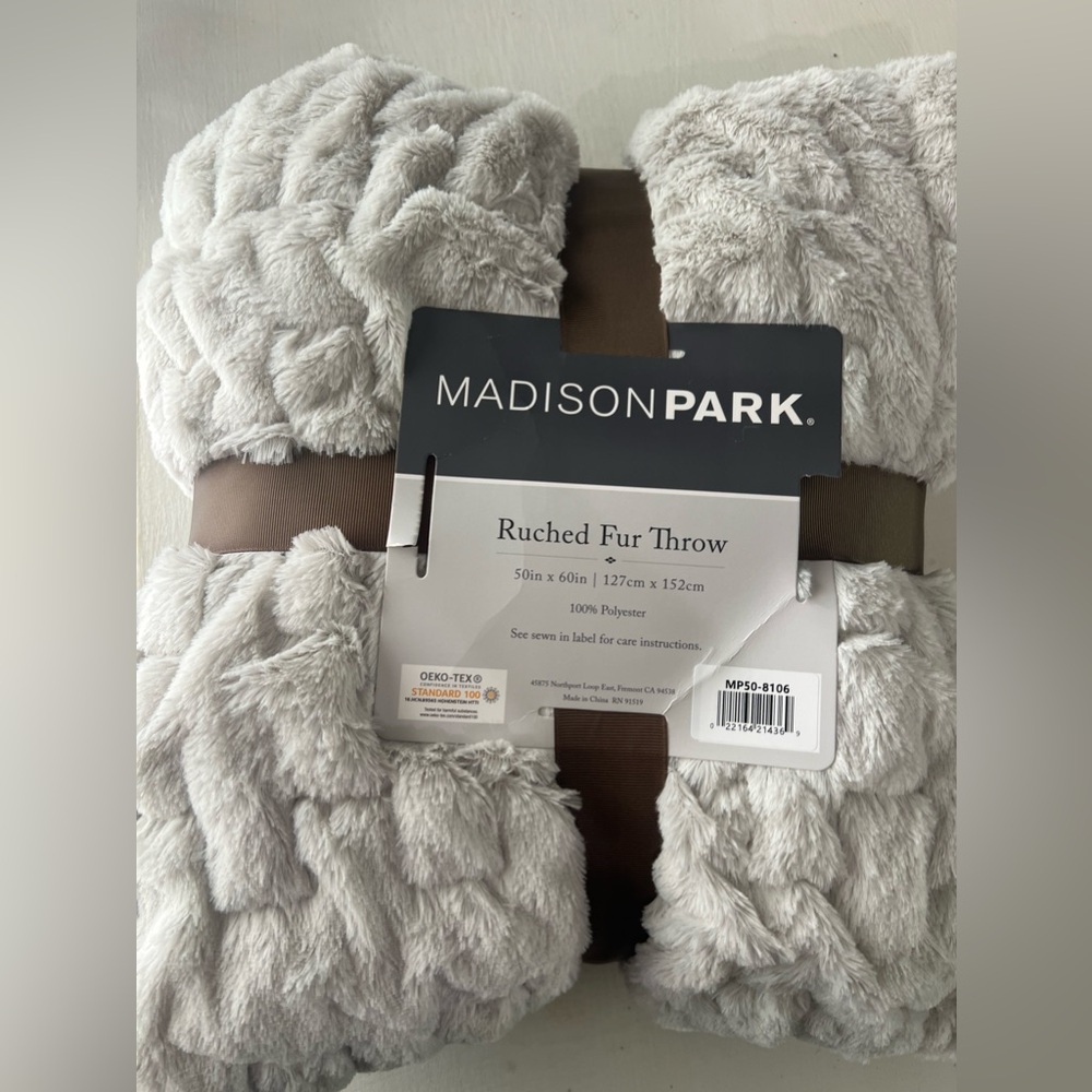 Madison Park Throw Blanket Grey new